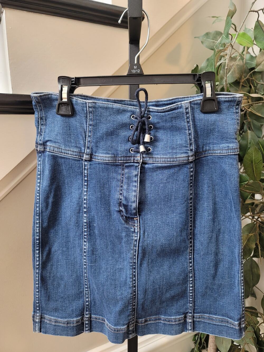 Free People Mini Skirt Women's SZ 4 Blue Denim Corset Waist Straight Fit Zip Fly